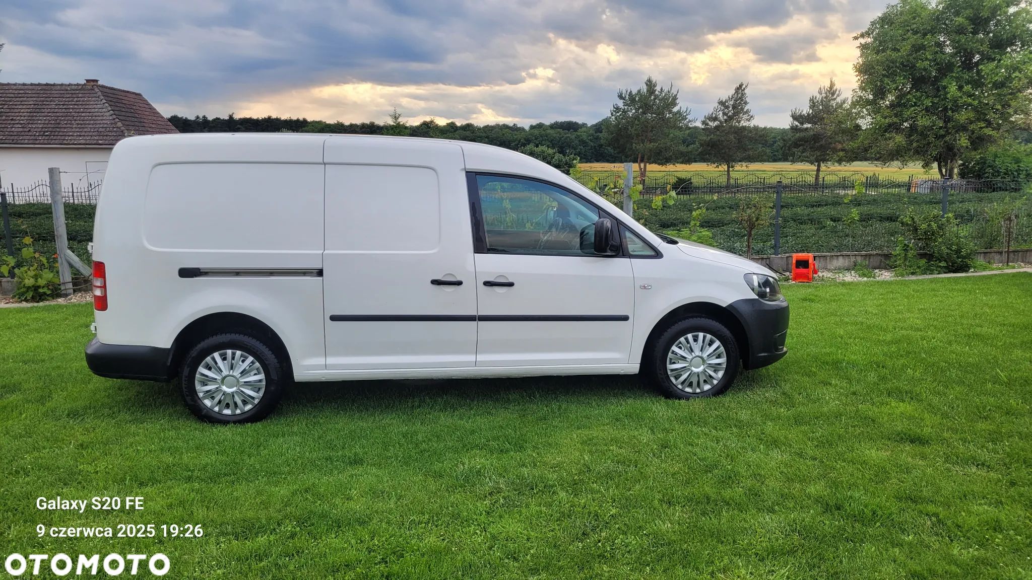 Volkswagen Caddy 1.6 TDI Maxi - 1