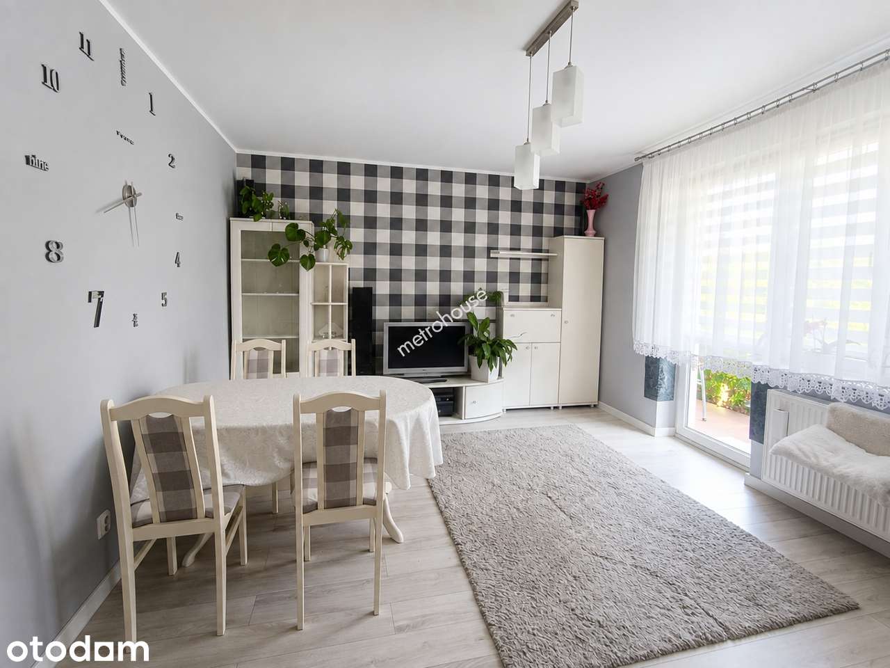 Pruszków - 2 pokoje , 48,3m2, 2 balkony, piwnica.