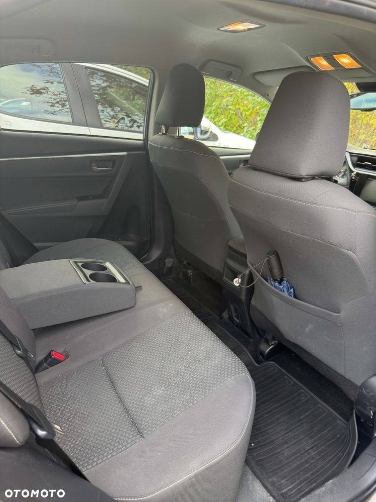 Toyota Corolla - 5