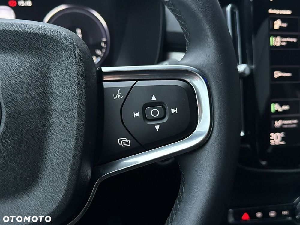 Volvo XC 40 T5 Plug-In Hybrid Core - 17