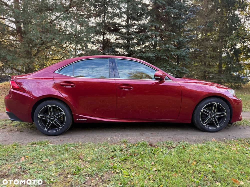 Lexus IS - 6