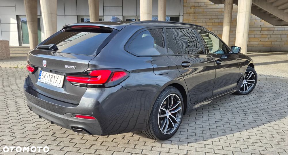 BMW Seria 5 530i xDrive mHEV M Sport sport - 4