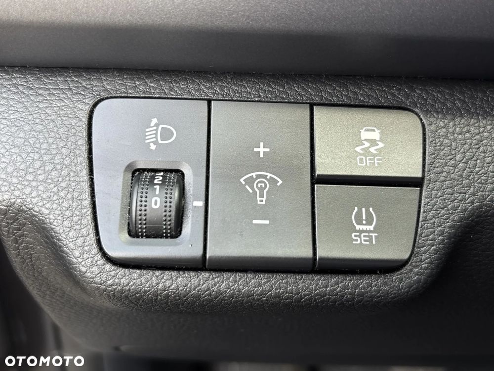 Kia Rio 1.2 M - 21