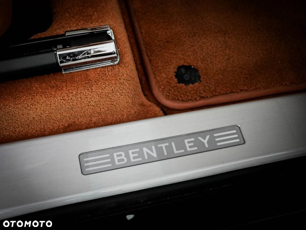 Bentley Bentayga - 29