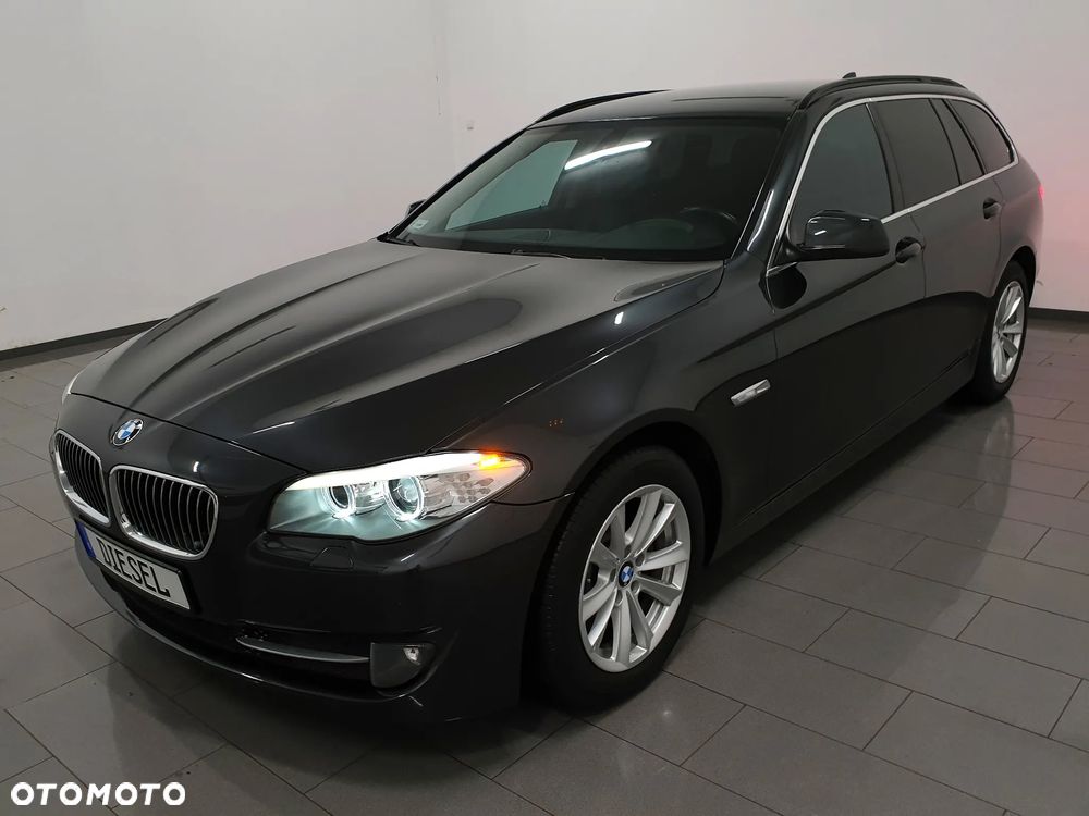 BMW Seria 5 520d Sport-Aut - 1