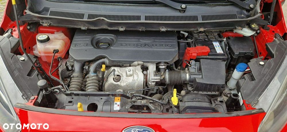 Ford Tourneo Courier - 38