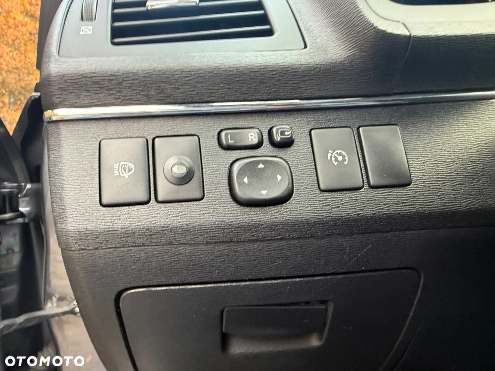 Toyota Avensis 1.8 Sol plus EU5 - 31