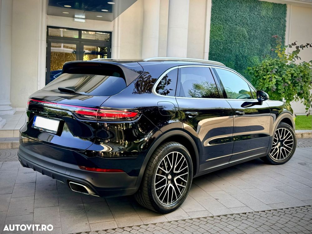 Porsche Cayenne Standard - 3