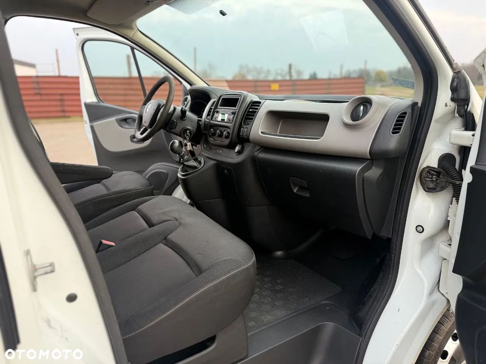 Renault TRAFIC - 6