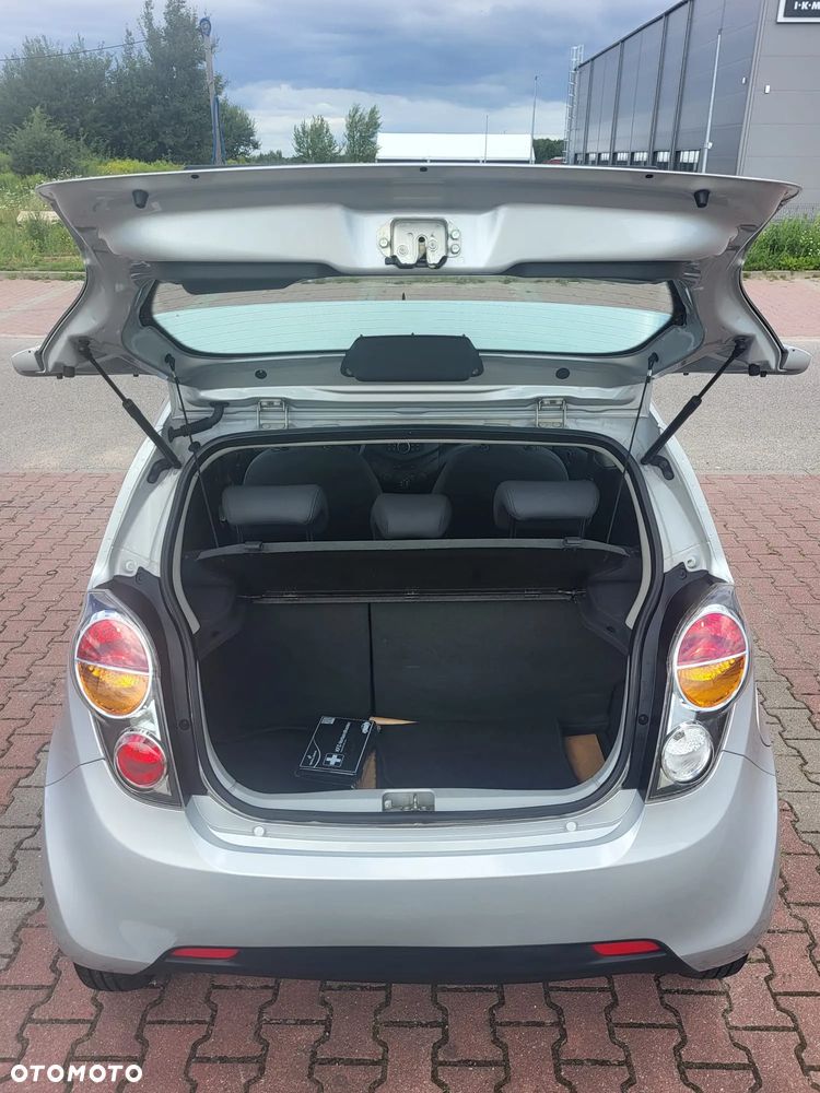 Chevrolet Spark 1.0 Base+ - 12