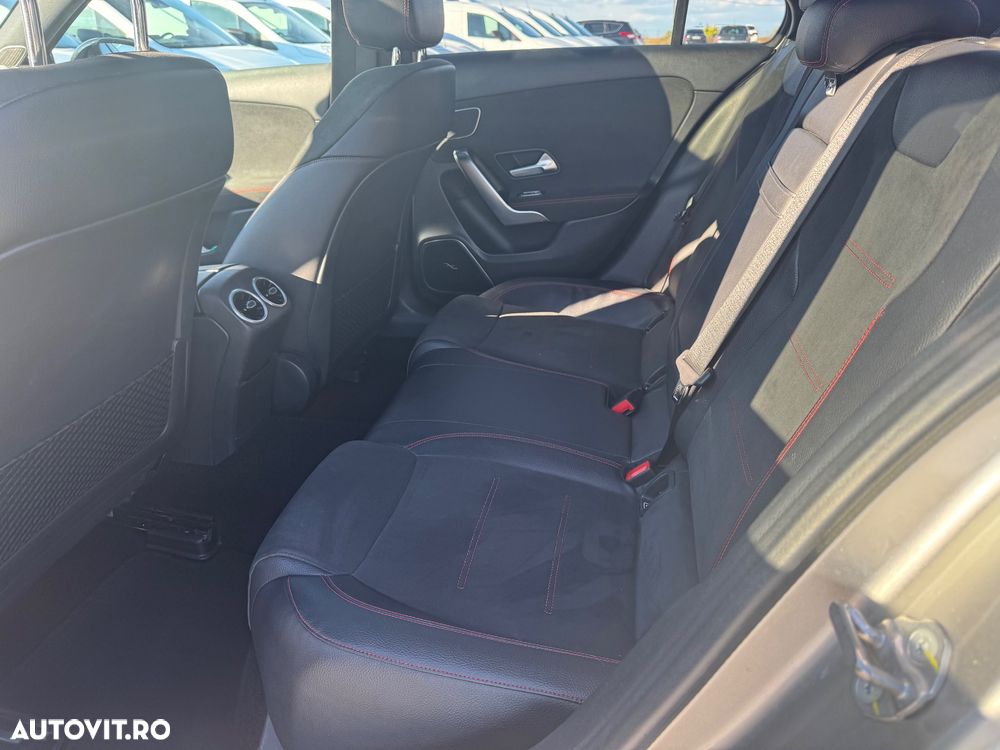 Mercedes-Benz A ver-200-7g--dct-amg-line - 20