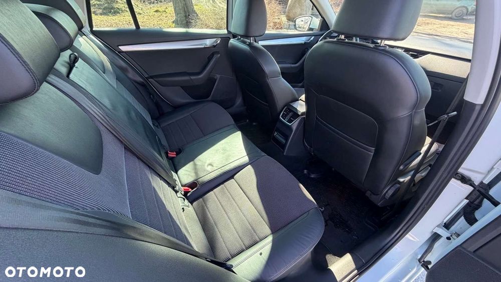 Skoda Octavia 2.0 TDI Ambition EU6 - 13