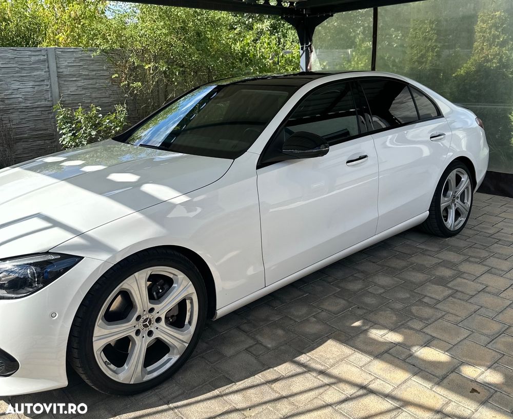 Mercedes-Benz C 300 4Matic T 9G-TRONIC - 3