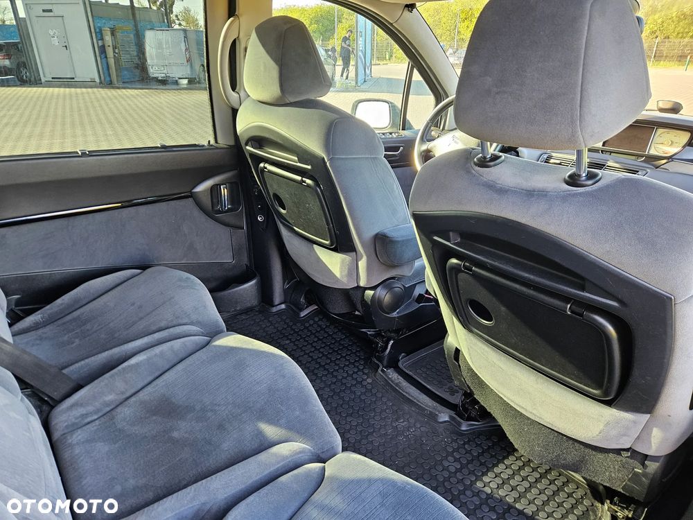 Citroën C8 2.0 HDi Exclusive - 16