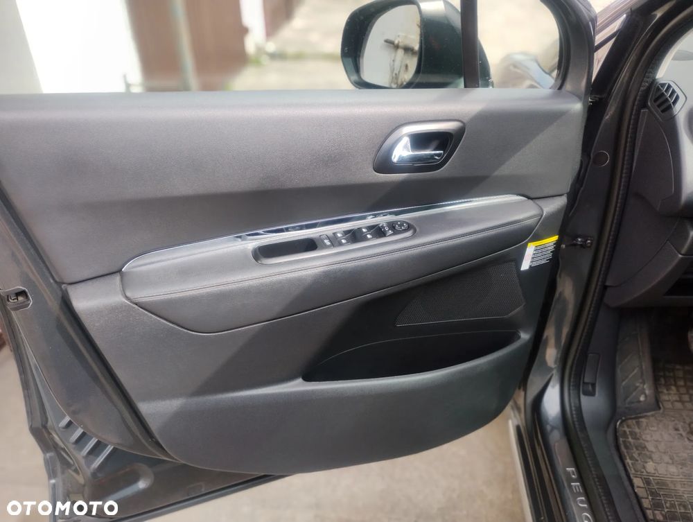 Peugeot 3008 HDi 115 Active - 22