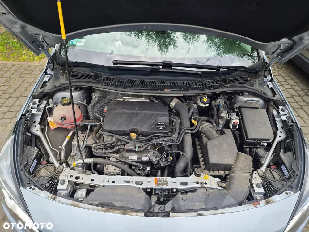 Opel Astra 1.2 T Edition S&S - 11