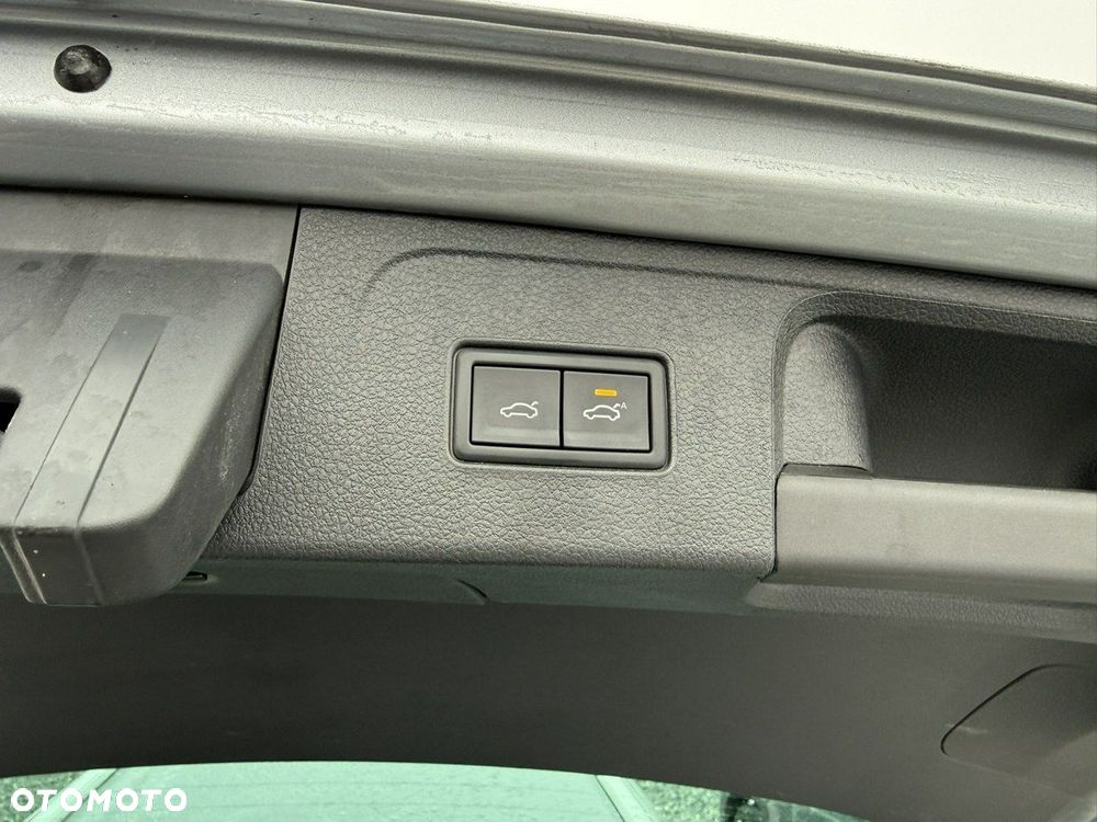 Volkswagen Passat Variant - 28