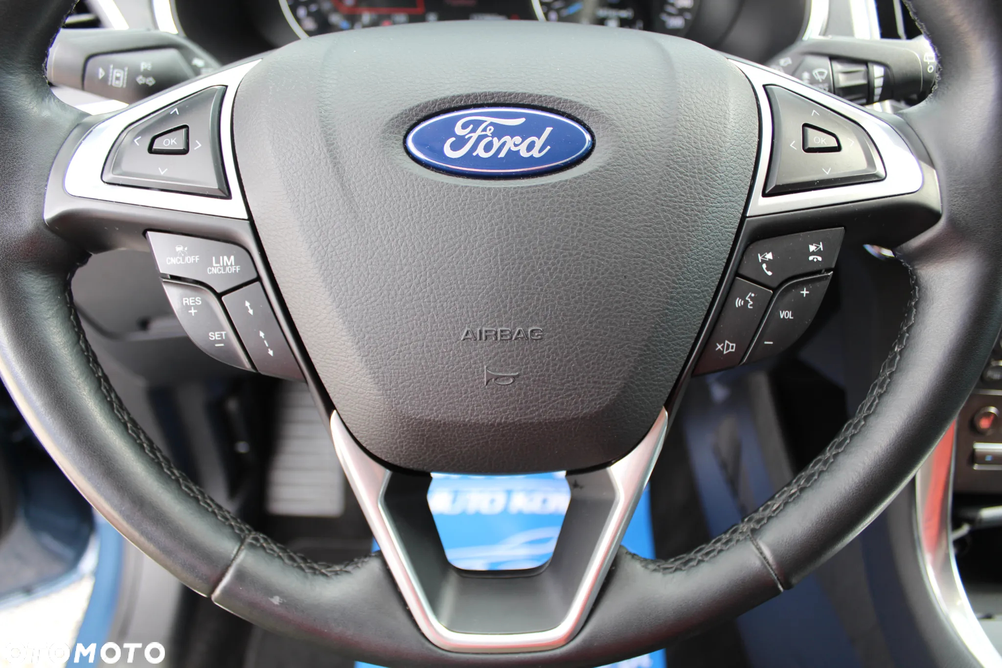 Ford S-Max 2.0 EcoBlue Titanium - 33