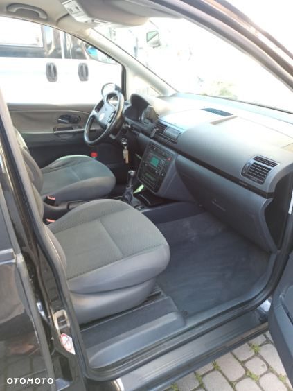 Volkswagen Sharan 1.9 TDI Comfortline - 2