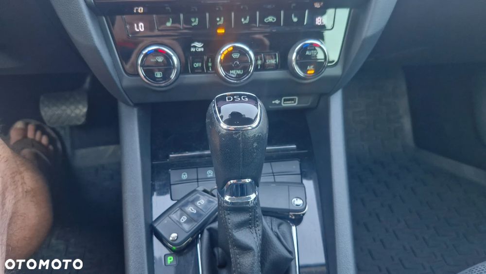 Skoda Octavia 2.0 TDI DSG Exclusive - 23