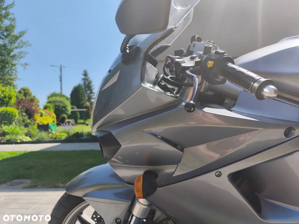 Hyosung GT - 9