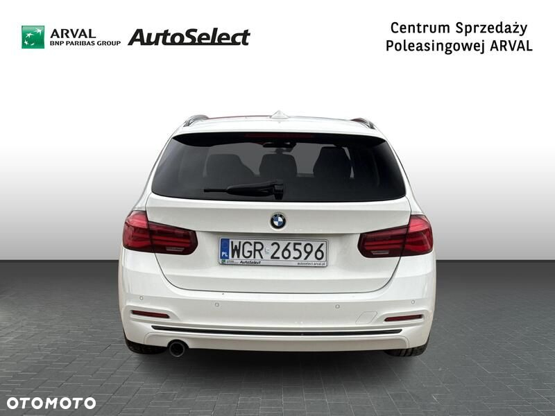 BMW Seria 3 318i GPF - 6