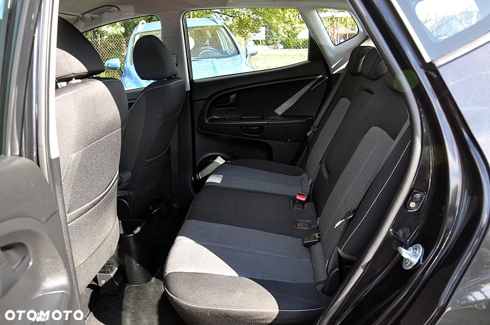 Kia Venga 1.6 CVVT Mind - 24