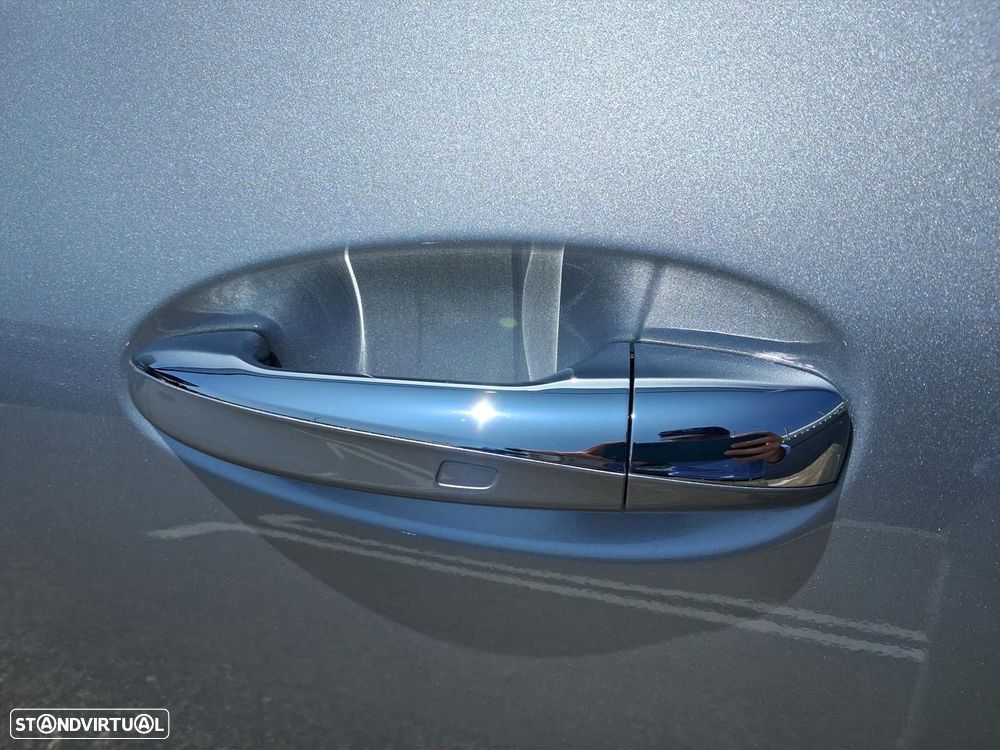 Mercedes-Benz EQA 250+ AMG Line - 8