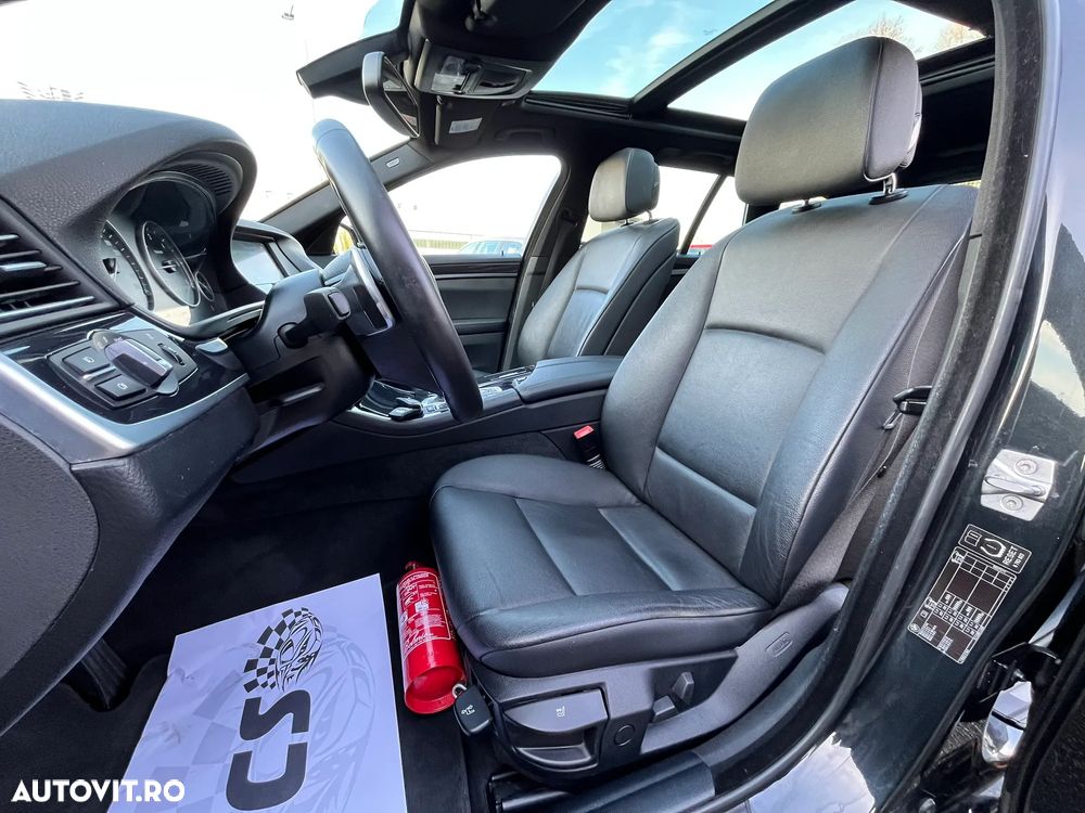BMW Seria 5 520d Sport-Aut. - 12