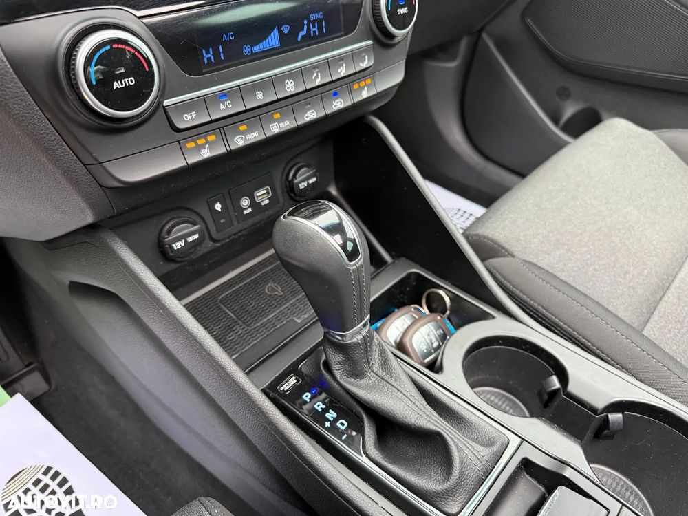 Hyundai Tucson blue 1.6 CRDi 2WD DCT Premium - 27