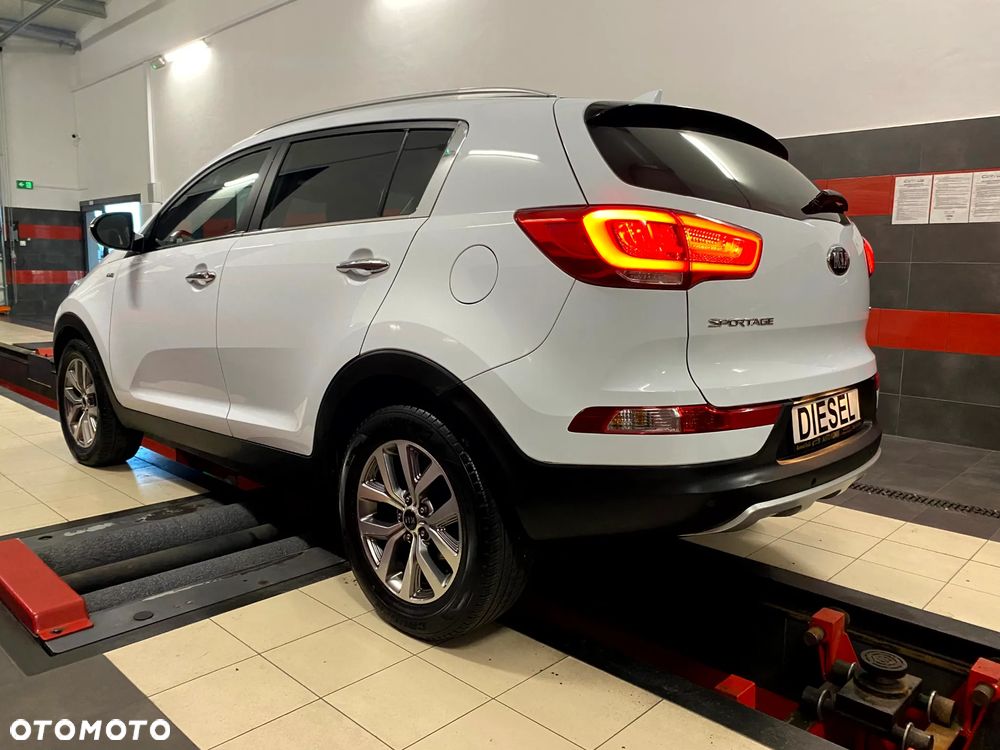 Kia Sportage 2.0 CRDI L AWD - 15