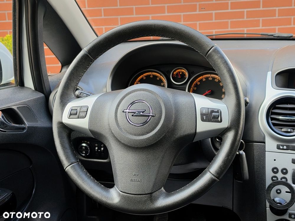 Opel Corsa 1.2 16V EcoFLEX Start-Stop 150 Jahre - 31