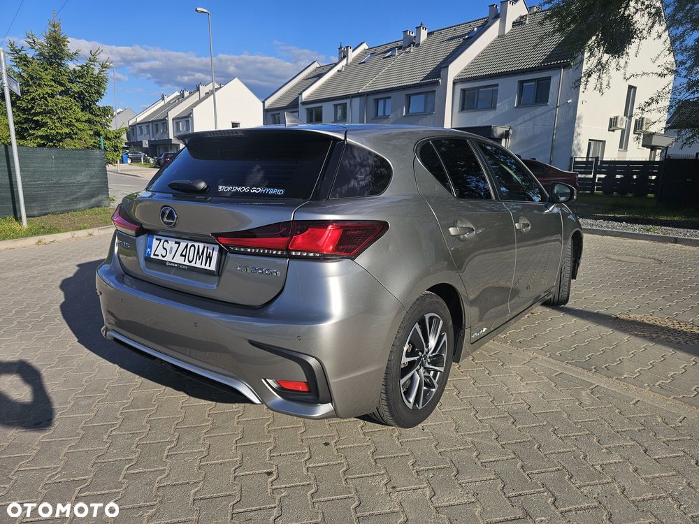 Lexus CT - 5