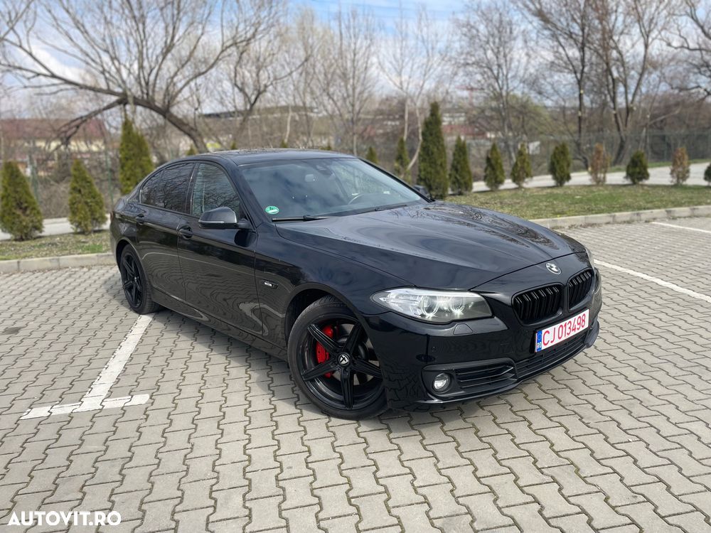 BMW Seria 5 525d Aut. Luxury Line - 2