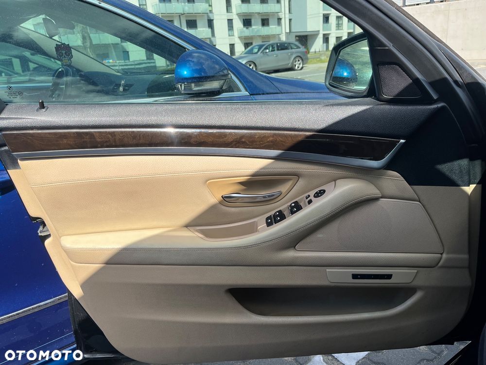 BMW Seria 5 535i - 13