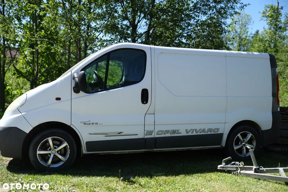 Opel Vivaro - 1
