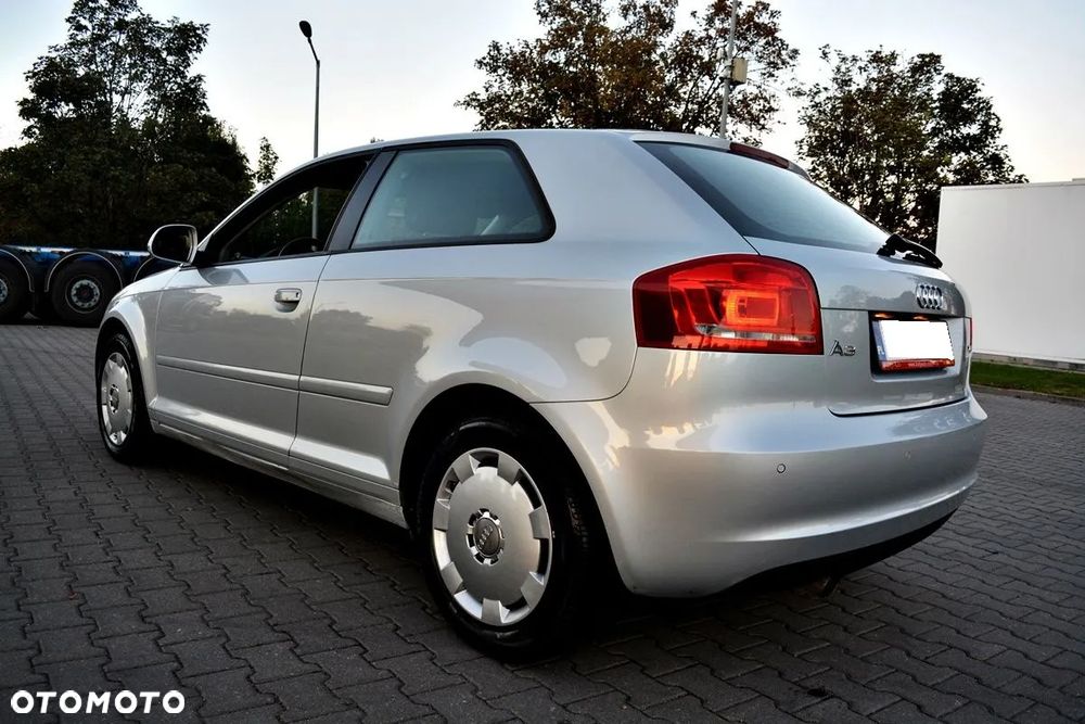 Audi A3 1.6 Attraction - 16
