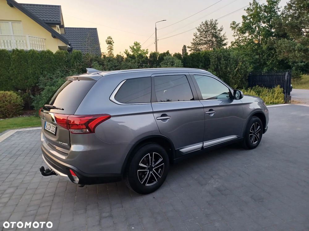 Mitsubishi Outlander 2.0 2WD Edition 100 - 3