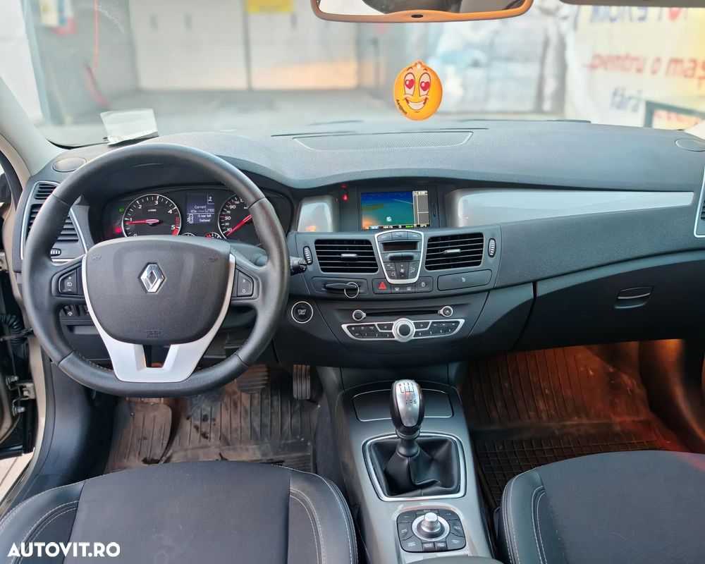 Renault Laguna 2.0 dCi FAP Expression - 5