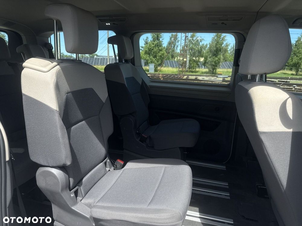 Volkswagen Multivan - 30