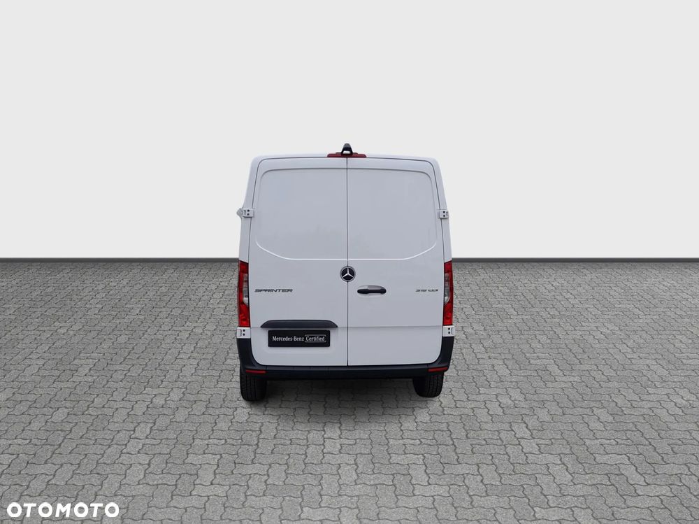 Mercedes-Benz Sprinter - 5