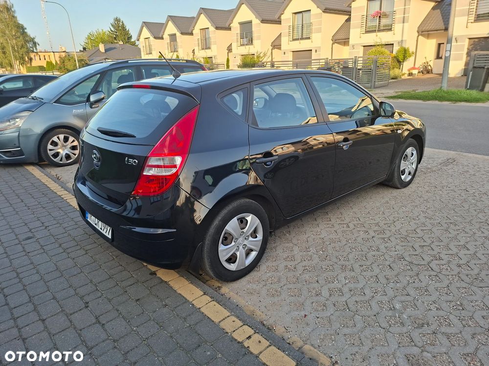 Hyundai i30 1.4 Blue Comfort - 4