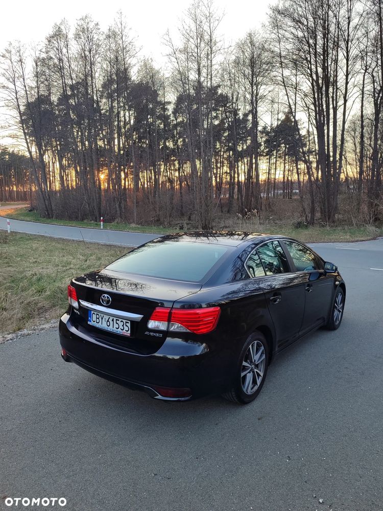 Toyota Avensis 1.8 Premium - 6