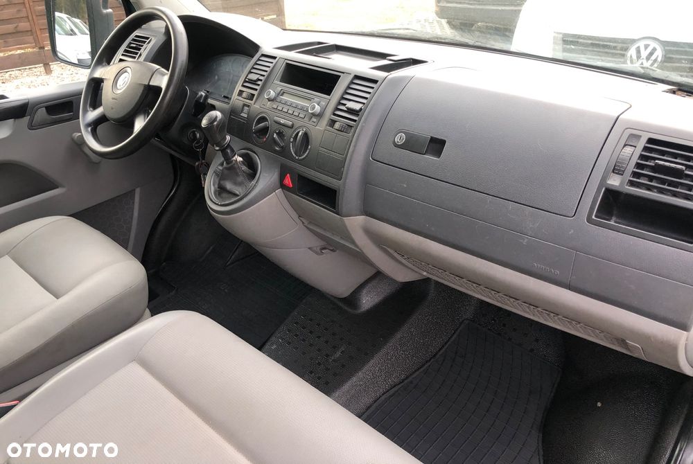 Volkswagen Transporter - 22