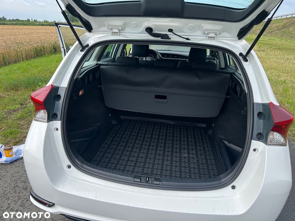 Toyota Auris 1.6 Active - 28