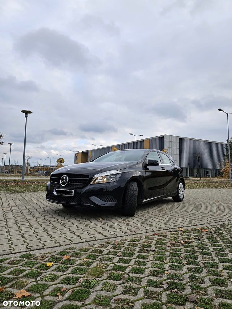 Mercedes-Benz Klasa A 180 (BlueEFFICIENCY) - 4