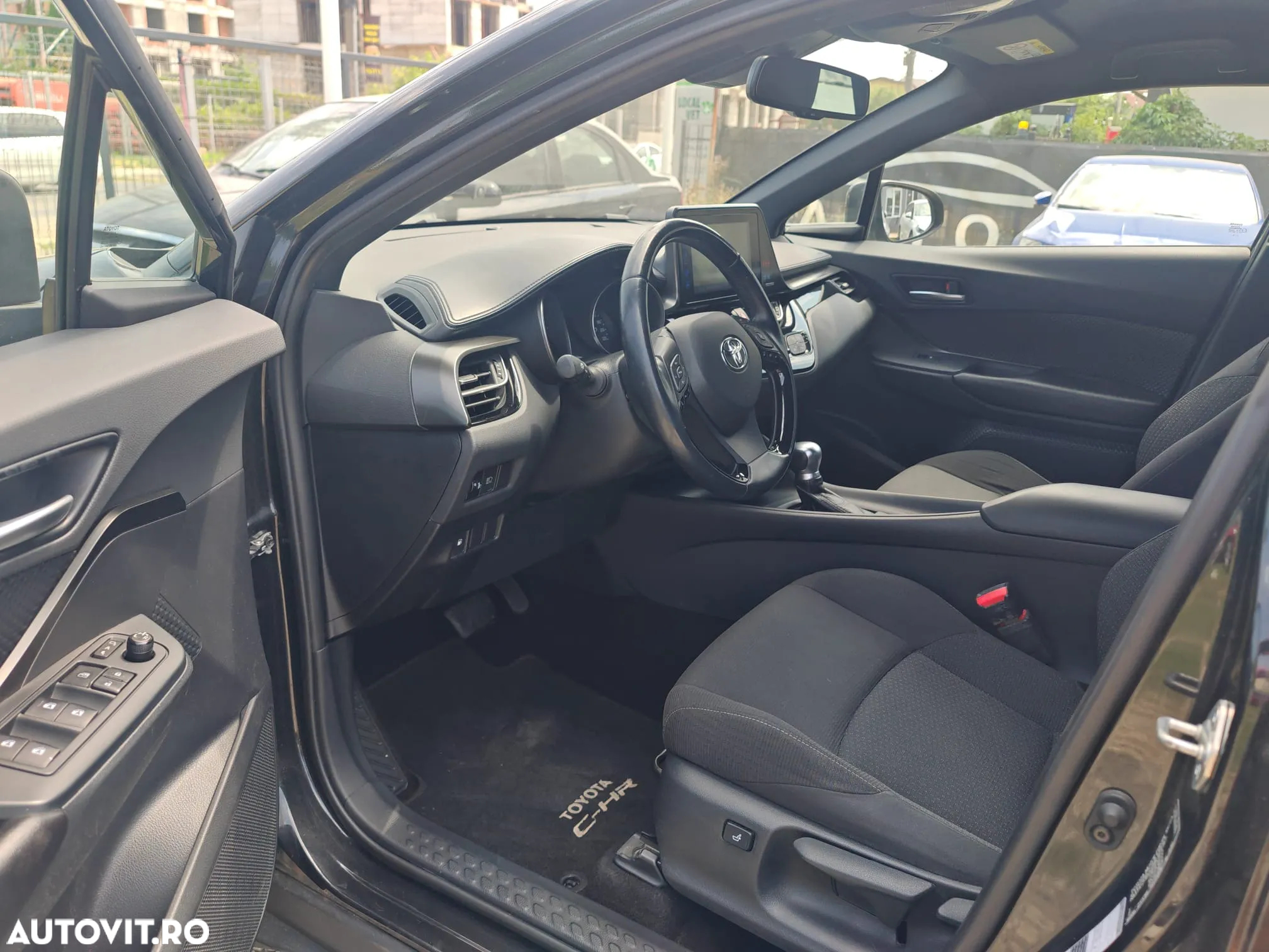 Toyota C-HR - 5