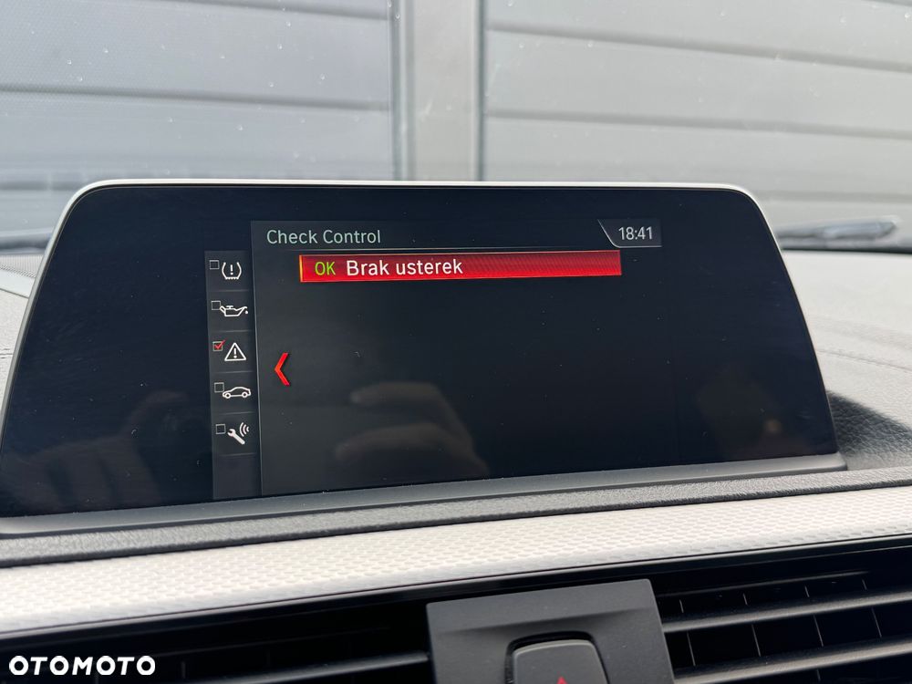 BMW Seria 1 118d M Sport Shadow - 16