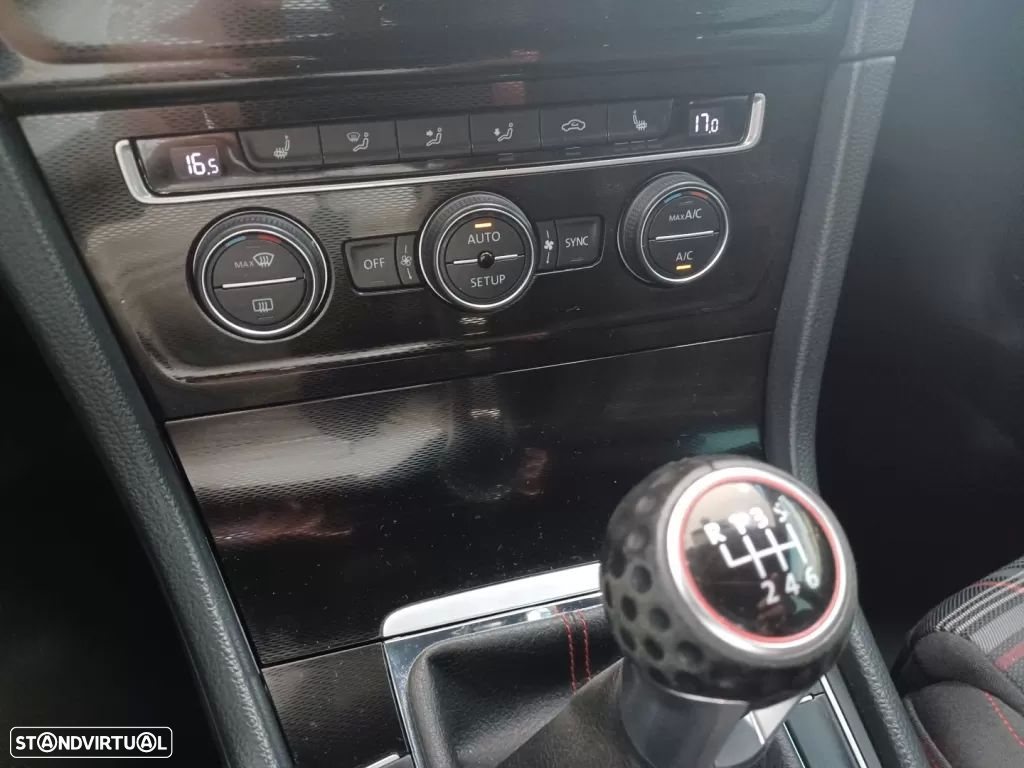 VW Golf 2.0 TSi GTi - 18