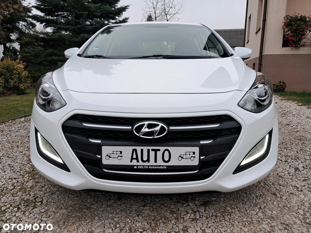 Hyundai i30 1.4 Passion - 11